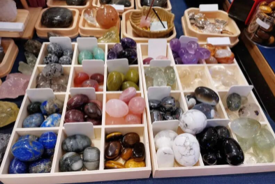 多伦多周边自驾游！加拿大最大宝石展、矿场淘宝石、观景台、瀑布一次玩遍